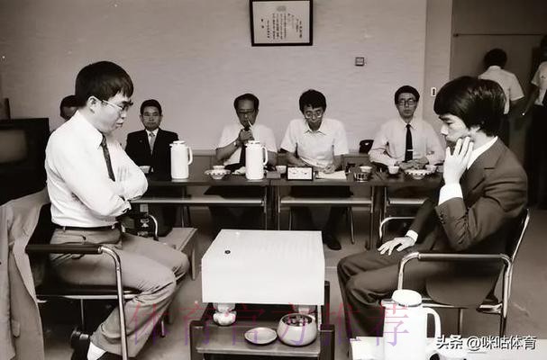 日本集体悼念聂卫平!棋圣小林光一:中国国民英雄 输给他后我剃发出 日本集体悼念聂卫平!棋圣小林光一:中国国民英雄 输给他后我剃发出